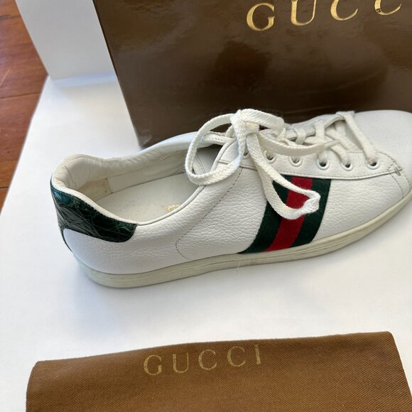 GUCCI- VINTAGE WHITE LEATHER SNEAKER-RED/GREEN STRIPES & GREEN LEATHER SIZE 38.5 - Picture 8 of 14